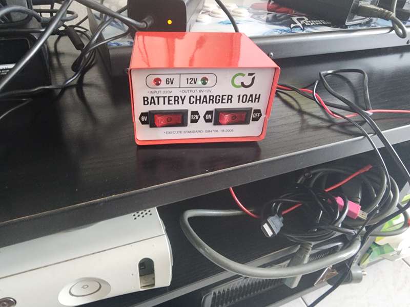12 and 6 volt battery charger