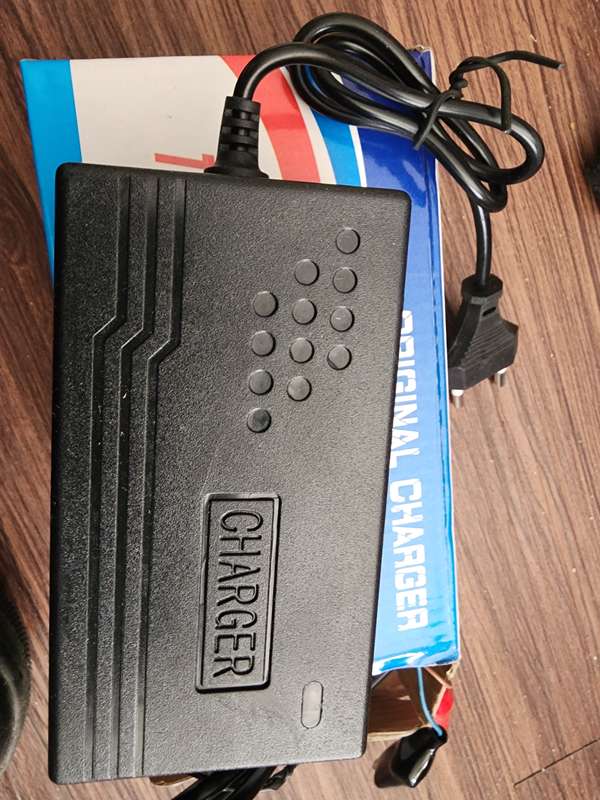2 Amp 12-Volt Battery Charger