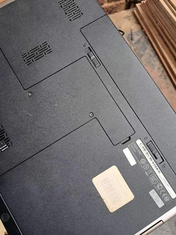 Dell Vostro 3300