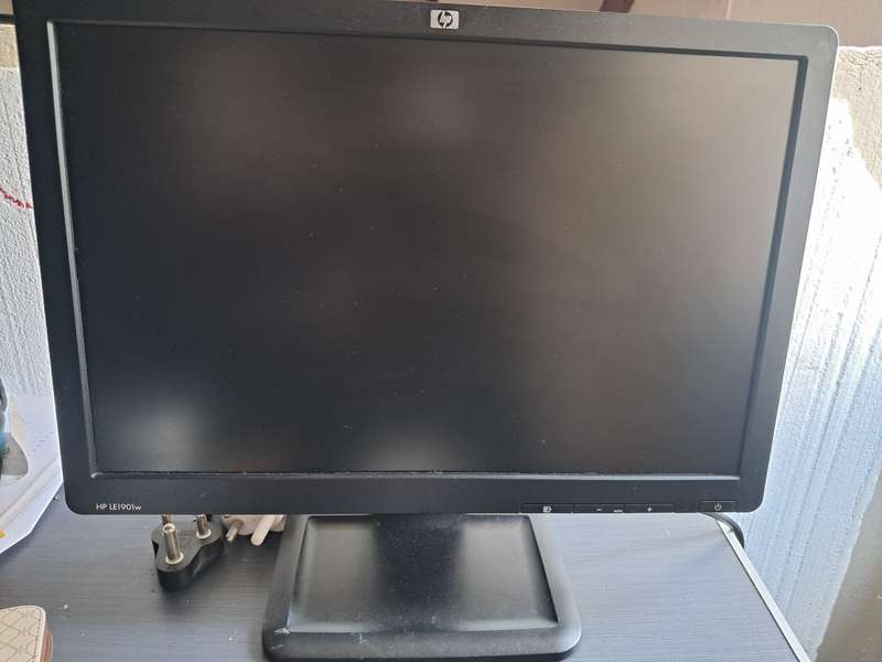 HP LE1901W 19" Monitor