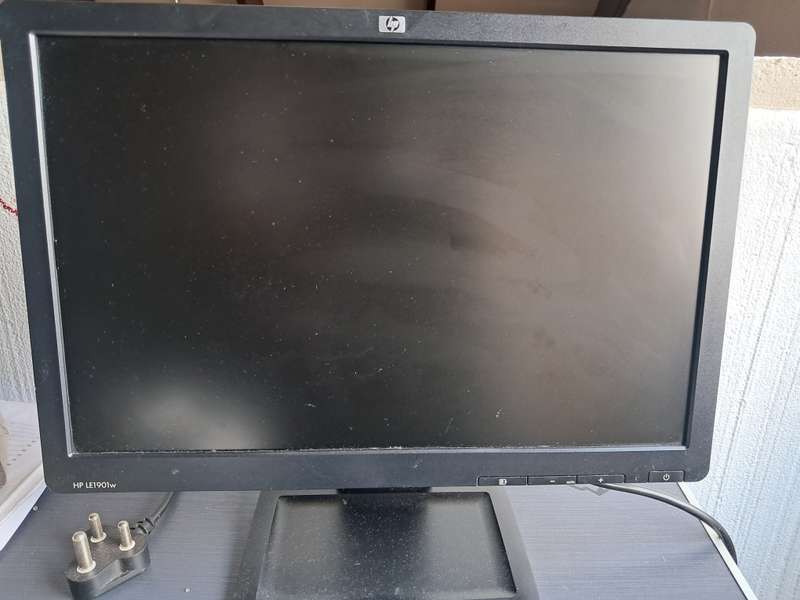 HP LE1901W 19" Monitor