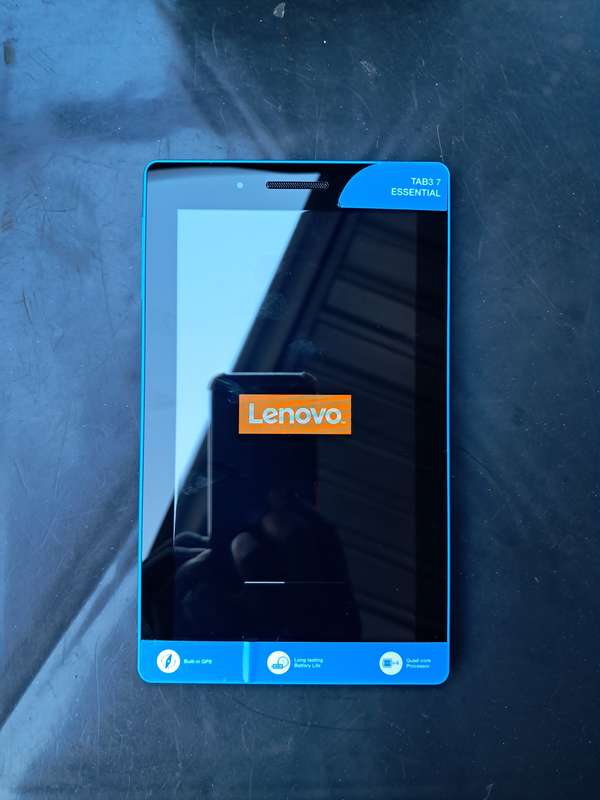 Lenovo Tab 3 - Tablet 7"