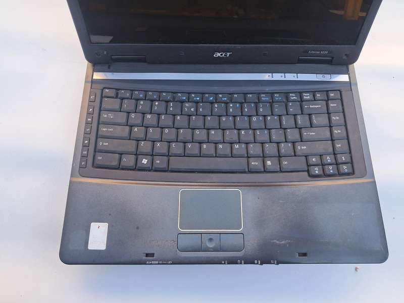 Laptop - Acer Extenssa 5220