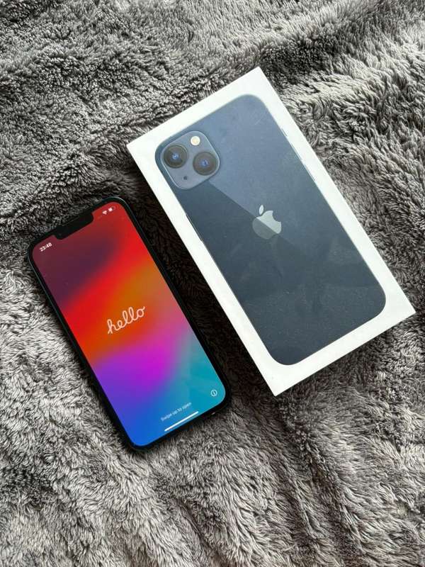 iPhone 13 256GB