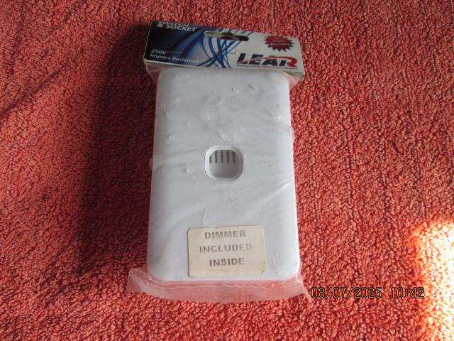 DIMMER SWITCH