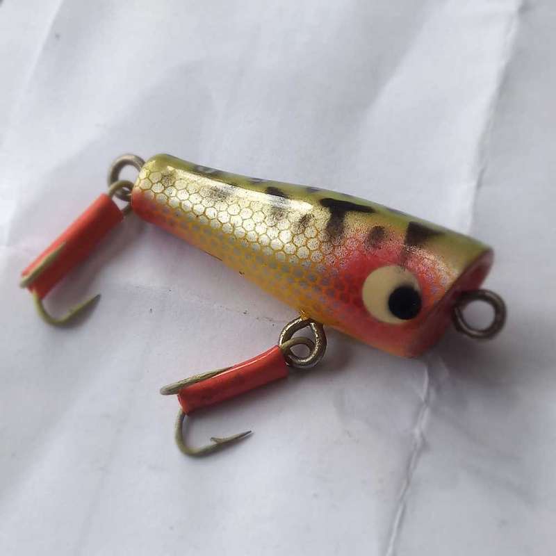VINTAGE COLLECTIBLE BASS LURE/POPPER
