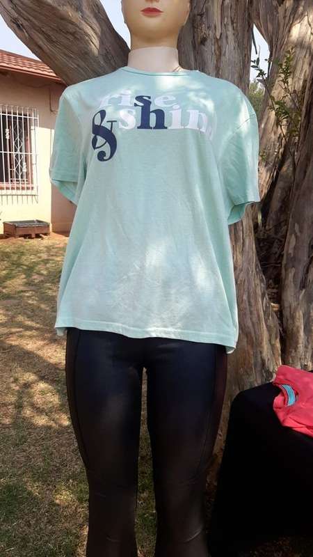 Size XL Combo Women's Casualwear 6X Tees + 1 Tracksuit Style Top for Own use /Thrift Store. As is.