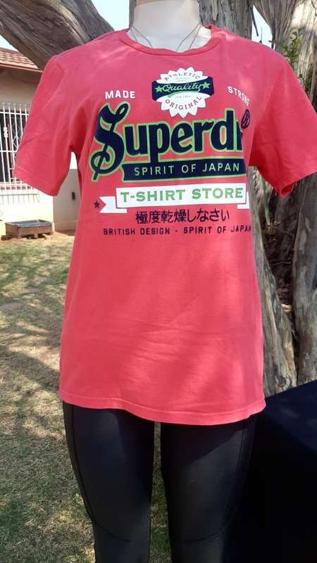 Size XL Combo Women's Casualwear 6X Tees + 1 Tracksuit Style Top for Own use /Thrift Store. As is.