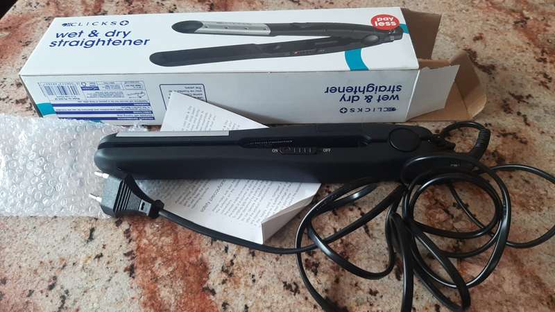 Clicks Wet & Dry Straightener. Box Open. Not Used As per Photo's