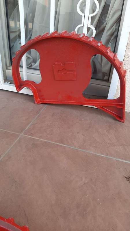 TRAILER JACK Set Easy to jack up your caravan / trailer take the stress of tyres and wheel bearings.