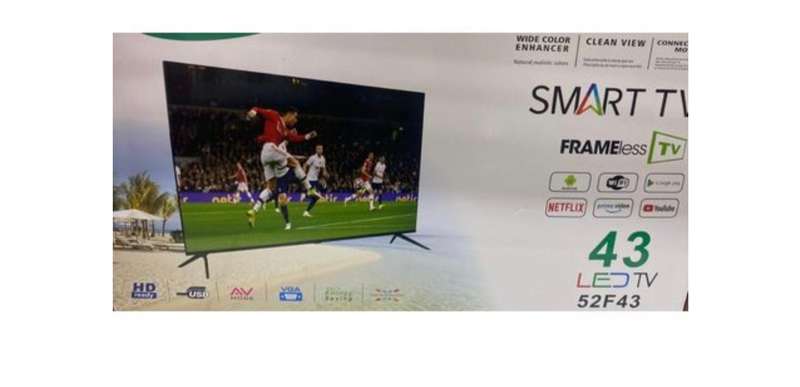 YACHISA 43'' LED HD READY SMART TV With Free Tv Wall Mount Bracket