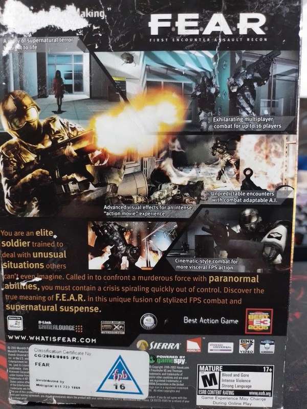 PC - F.E.A.R First Encounter Assault Recon (Boxed)