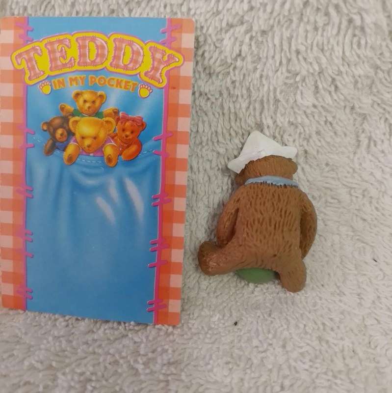 Vintage Teddy In My Pocket - Russell No 8 c/w card