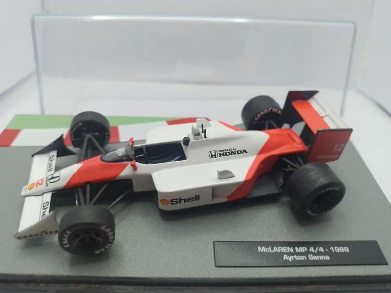 McLaren MP 4/4 1988 Ayrton Senna No8 - Formula 1 Collection 1:43 scale (Car only no magazine)