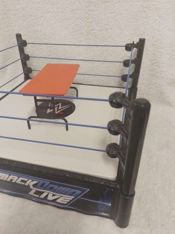 WWE Smackdown Live Ring with Collapsible table Mattel 2010