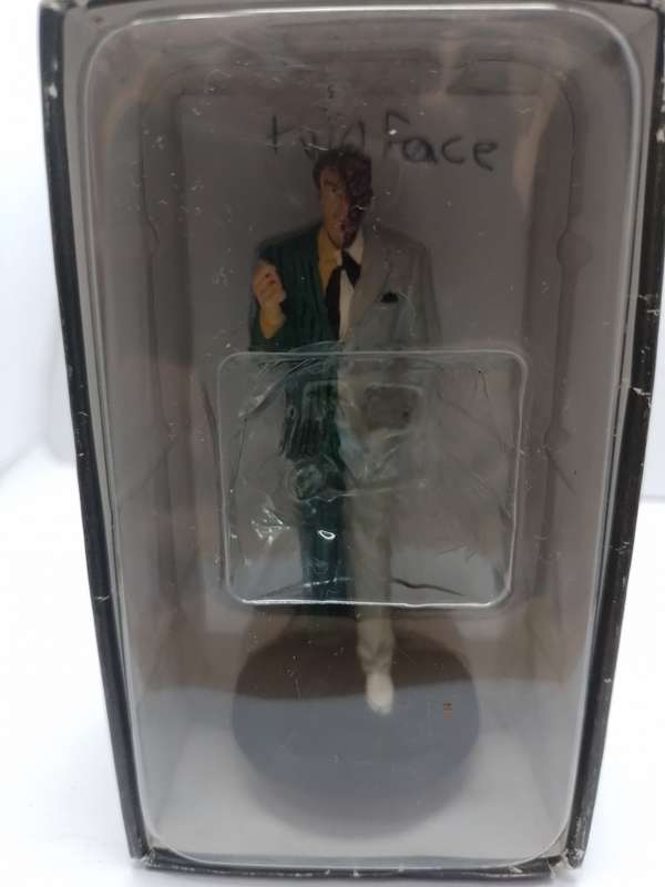 DC Comics Super Hero Collection - Two Face - no Magazine Eaglemoss Collection
