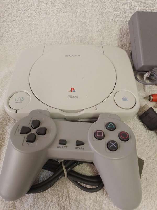 PS1 - Original PSone Console + New Generic controller