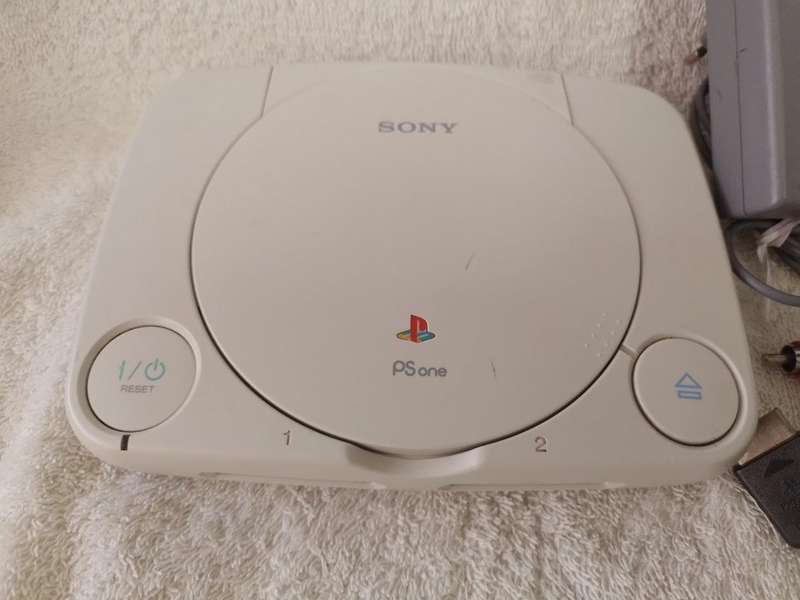 PS1 - Original PSone Console + New Generic controller