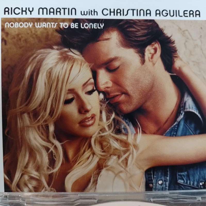 CD - Ricky Martin with Christina Aguilera - Nobody Wants To Be Lonely (single) - COL 670750 2