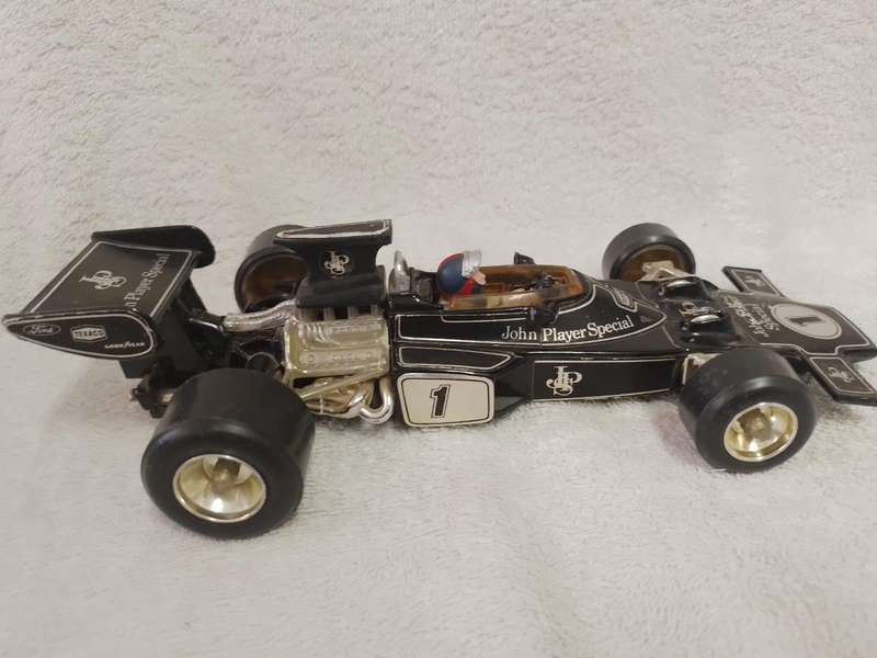 Vintage Corgi John Player Special Made in Great Britain (1:18 Scale? 26.5cm long)