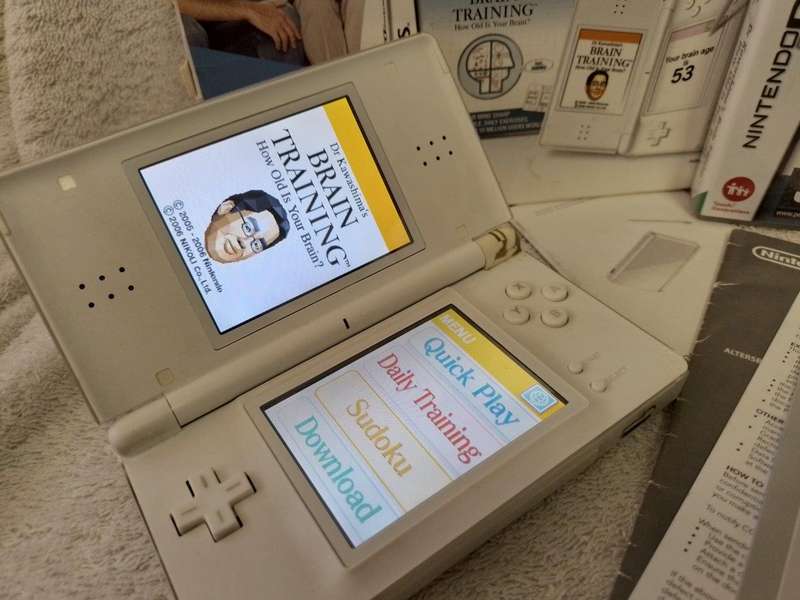 Nintendo DS Lite Dr Kawashims's Brain Training Starter Pack Boxed