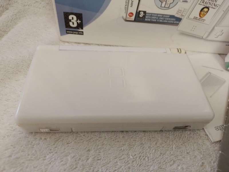 Nintendo DS Lite Dr Kawashims's Brain Training Starter Pack Boxed