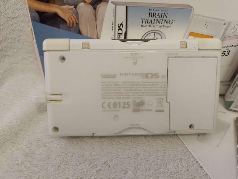 Nintendo DS Lite Dr Kawashims's Brain Training Starter Pack Boxed