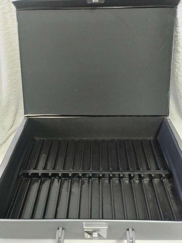 Vintage Cassette Leatherette PVC Carry Case Holds 30 Audio Cassettes