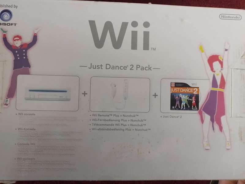 Nintendo Wii - Console Just Dance 2 Edition Motion Plus Remote (Boxed)