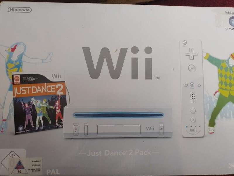 Nintendo Wii - Console Just Dance 2 Edition Motion Plus Remote (Boxed)