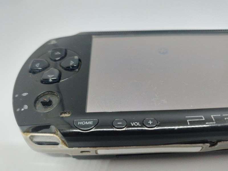PSP 1000,  Charger, Carry Case, no memory Card