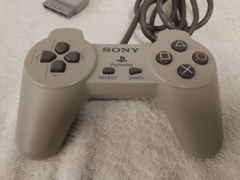 PS1 - Original Phat Sony Playstation, Orignal Sony Controller Original Sony  Av Cable