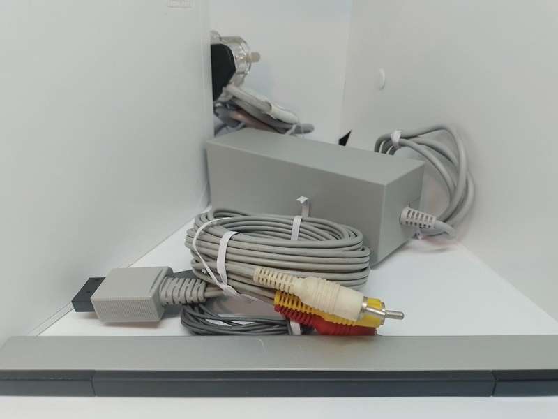 Nintendo Wii - Working Console, PSU, Sensor Bar + AV Cable
