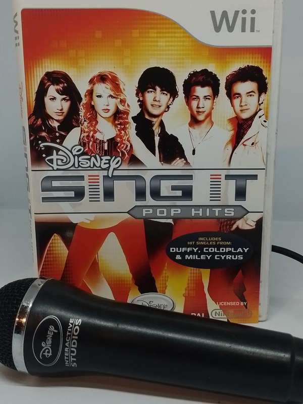 Wii - Wired Disney Interactive Studions Microphone + Disney Sing It Pop Hits