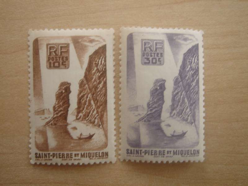 1947 St. Pierre et Miquelon - Soldiers' Cove SG361-362 MNH