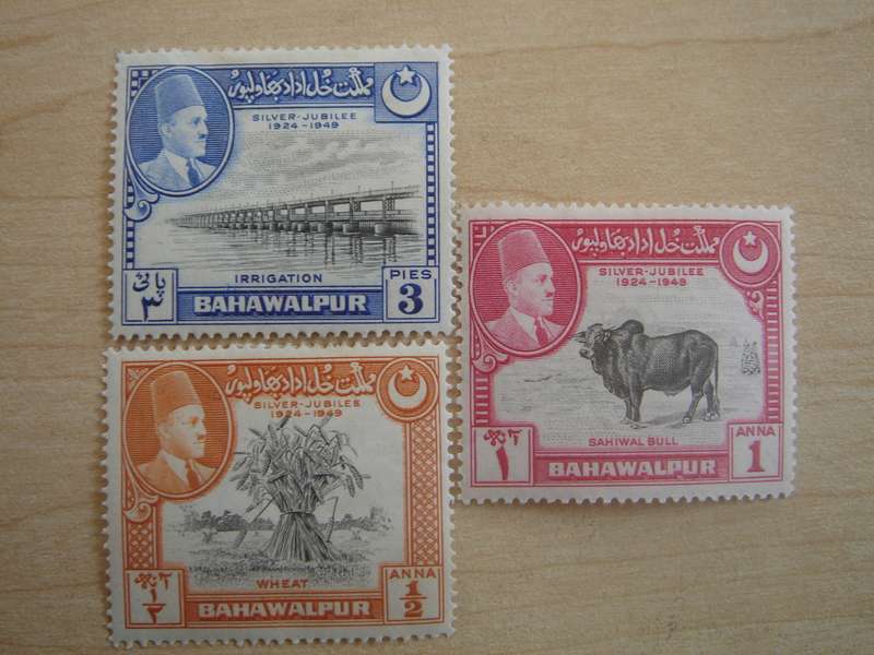 1949 Bahawalpur - Silver Jubilee SG22,23,25 mint, hinged