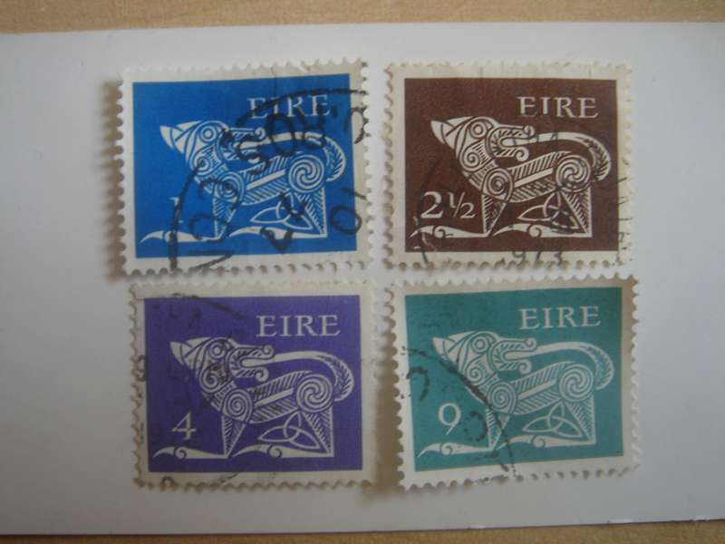 1971 Ireland - Brooch 1, 2 1/2, 4, 9p - used, stamped