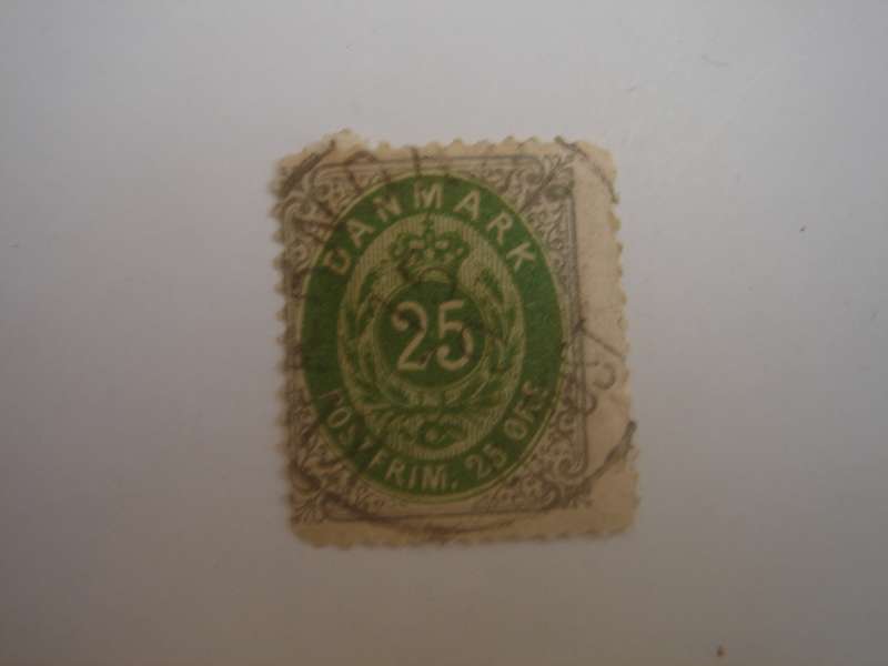 1875 Denmark Numerals SG85 used, stamped