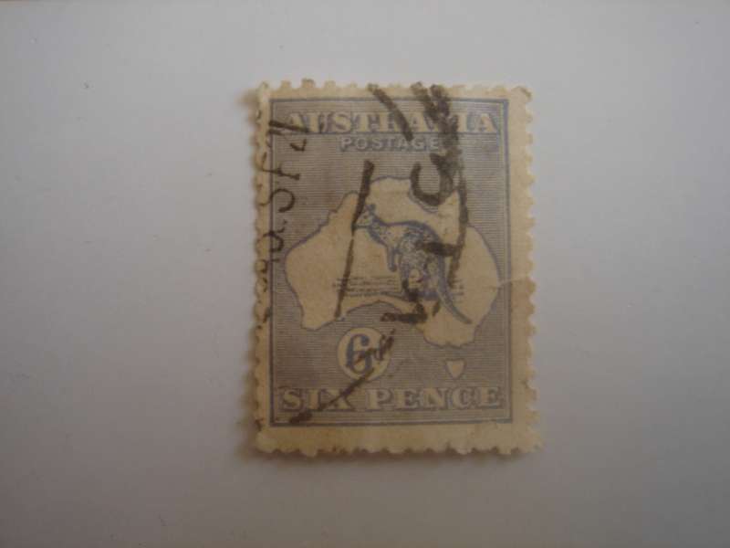 1913 Australia - Kangaroo SG38 used, stamped