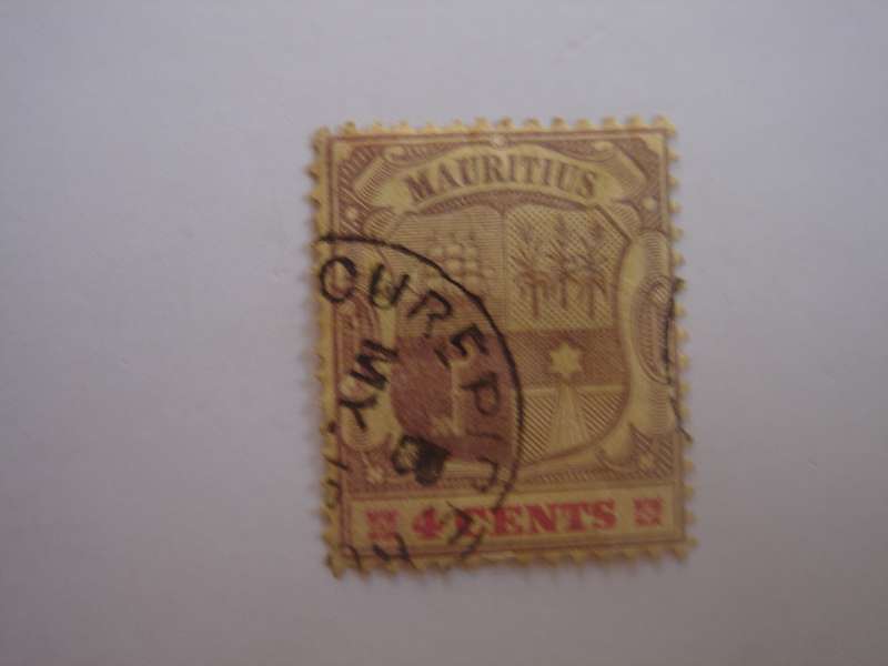 1900 Mauritius - Coat of Arms - SG140 used, stamped