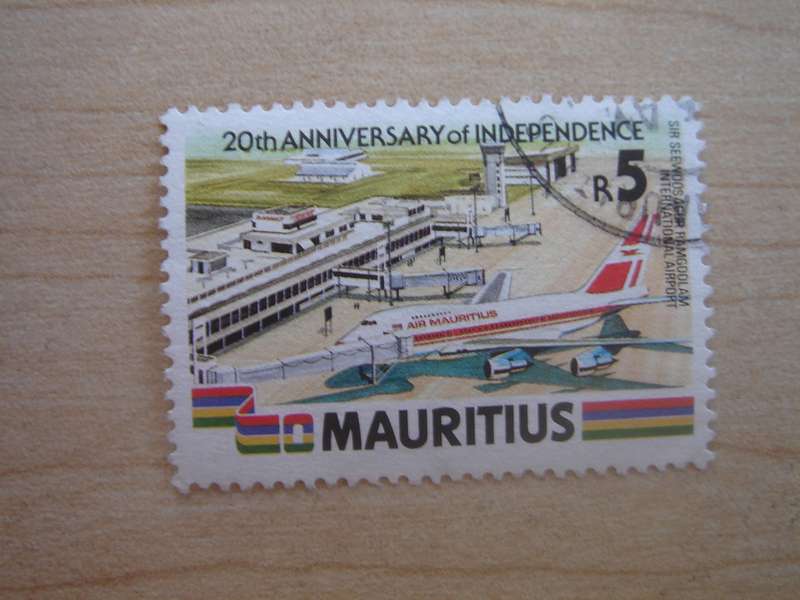 1988 Mauritius - 20th Anniversary 5 Rs used, stamped
