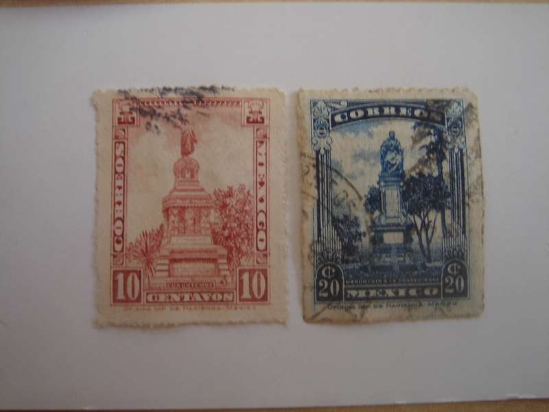 1923 Mexico - Monuments SG442-443 used, stamped