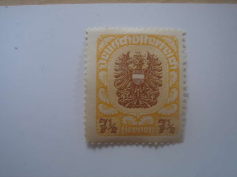 1920 Austria - Coat of Arms SG409 mint, hinged
