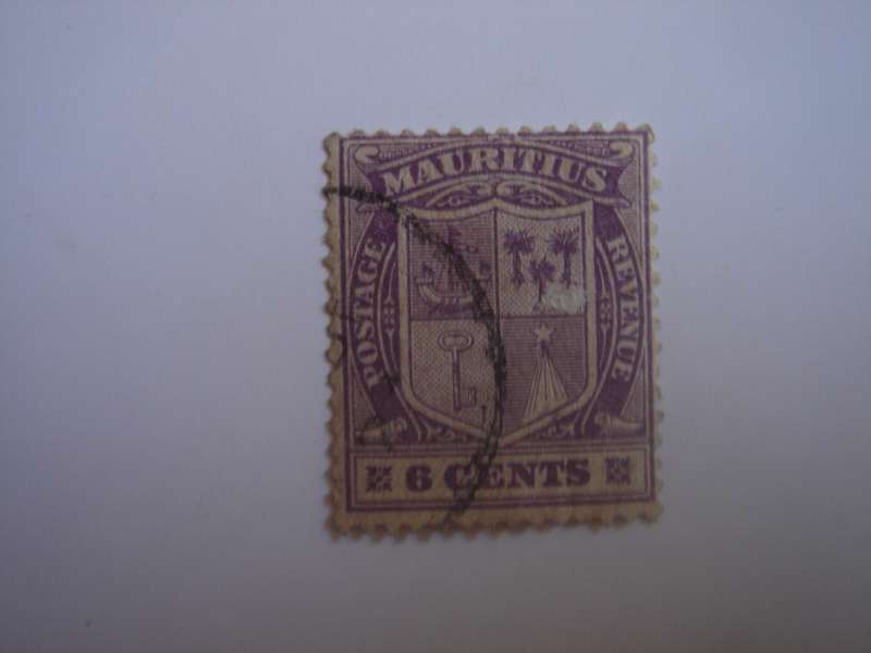 1910 Mauritius - Coat of Arms - SG210 used, stamped