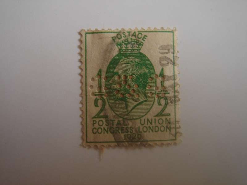 1929 Great Britain - UPU Congress SG434 used, stamped with perfins 'G&G'