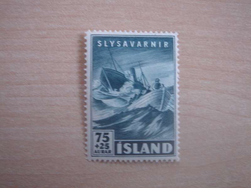 1949 Iceland - Red Cross Fund SG291 mint, hinged