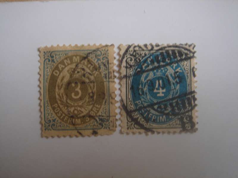 1875 Denmark Numerals SG80-81 used, stamped