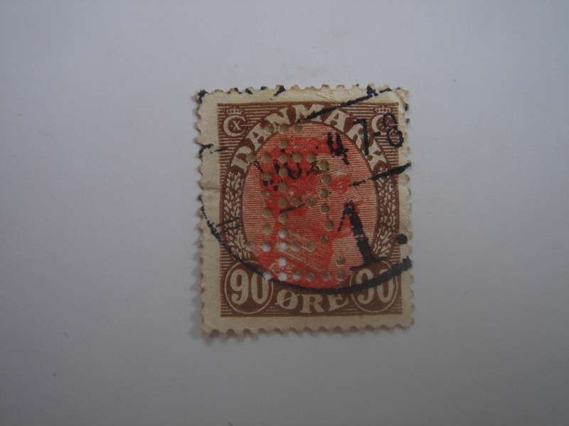 1913 Denmark - King Christian X - SG165 used, stamped with perfins 'LB'