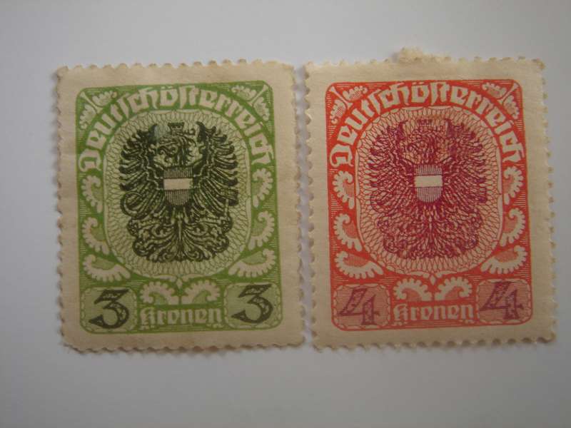 1920 Austria - 'Rep. Arms' SG406-407 perf. - used, hinged