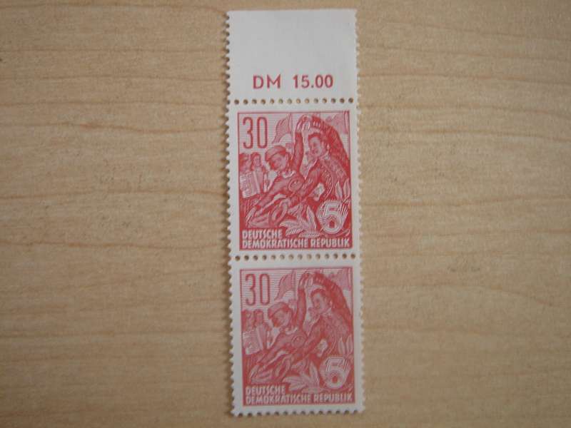 1957 DDR MiNr 582 A vertical pair with border MNH